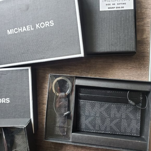 NIB 2PC MICHAEL KORS Jet Set CREDIT CARD & KEY FOB RING HOLDER GIFT SET - Picture 2 of 4